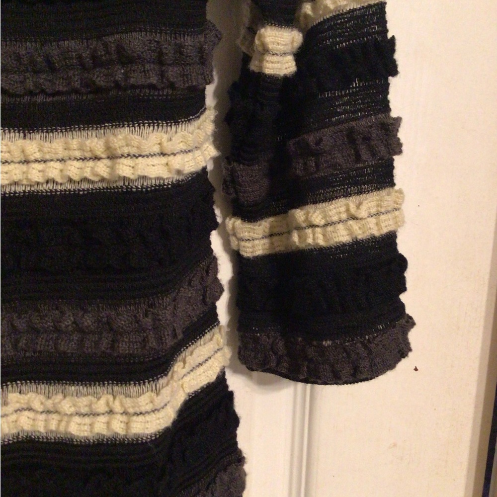 Dress - Picture 4 of 5